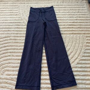 Lululemon blue yoga pants